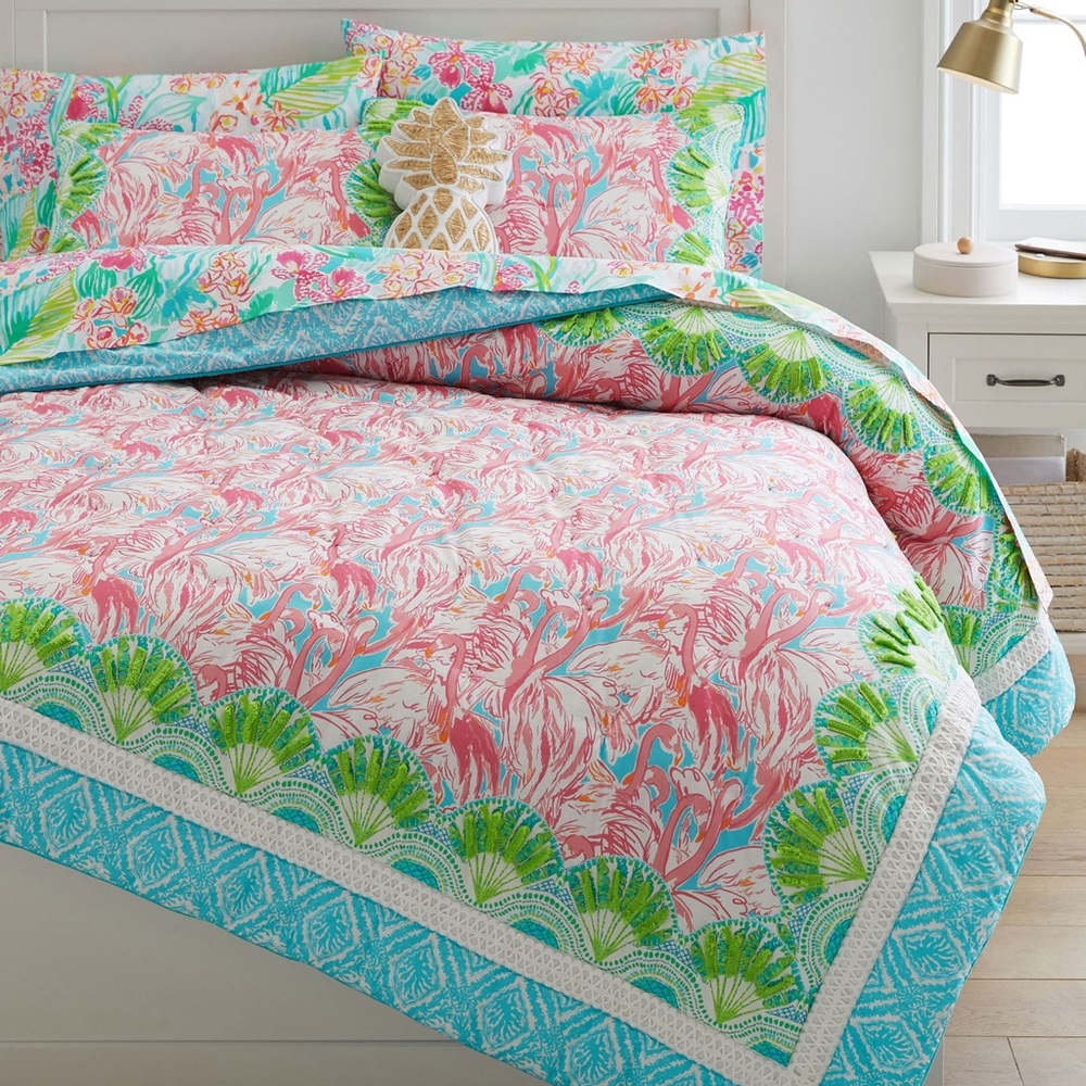 Lilly Pulitzer PBteen Pink Colony Quilt Full/Queen & 2 Standard Shams